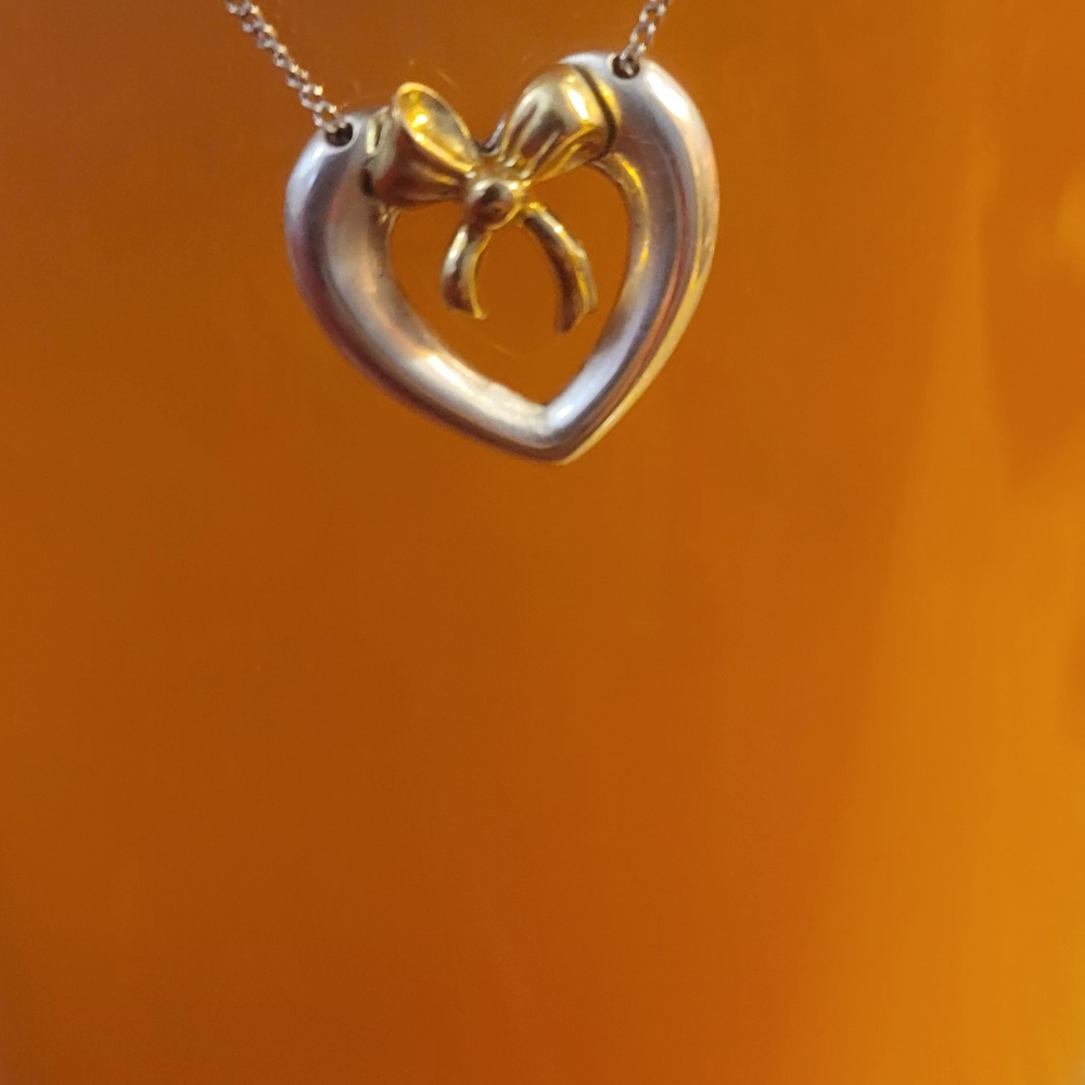 Tiffany & Co 18k gold and 925 Silver Vintage Heart & Bow Necklace 17 inch COA - Picture 10 of 14